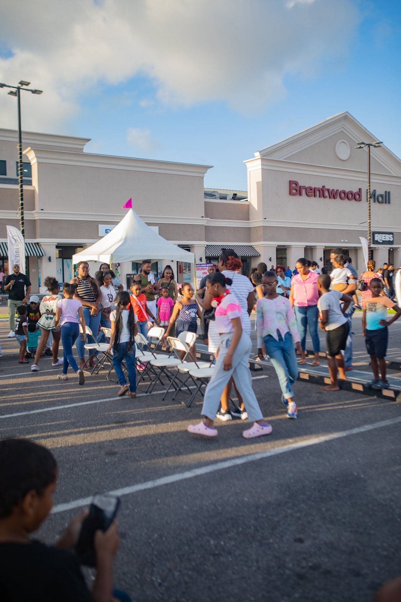 Family day in the plaza