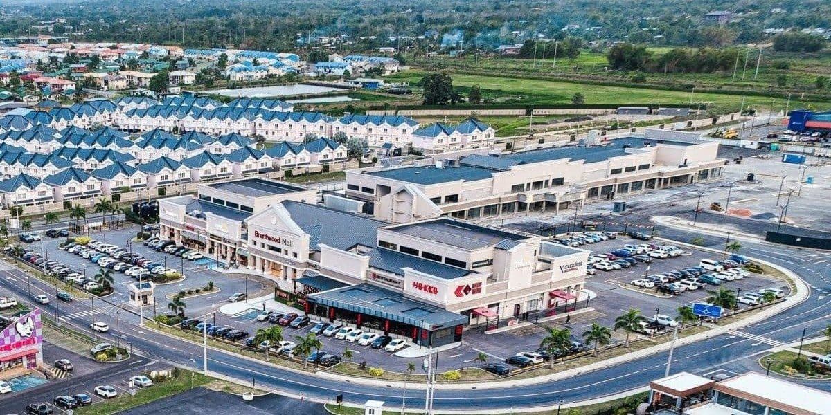 Aerial view of the Brentwood community